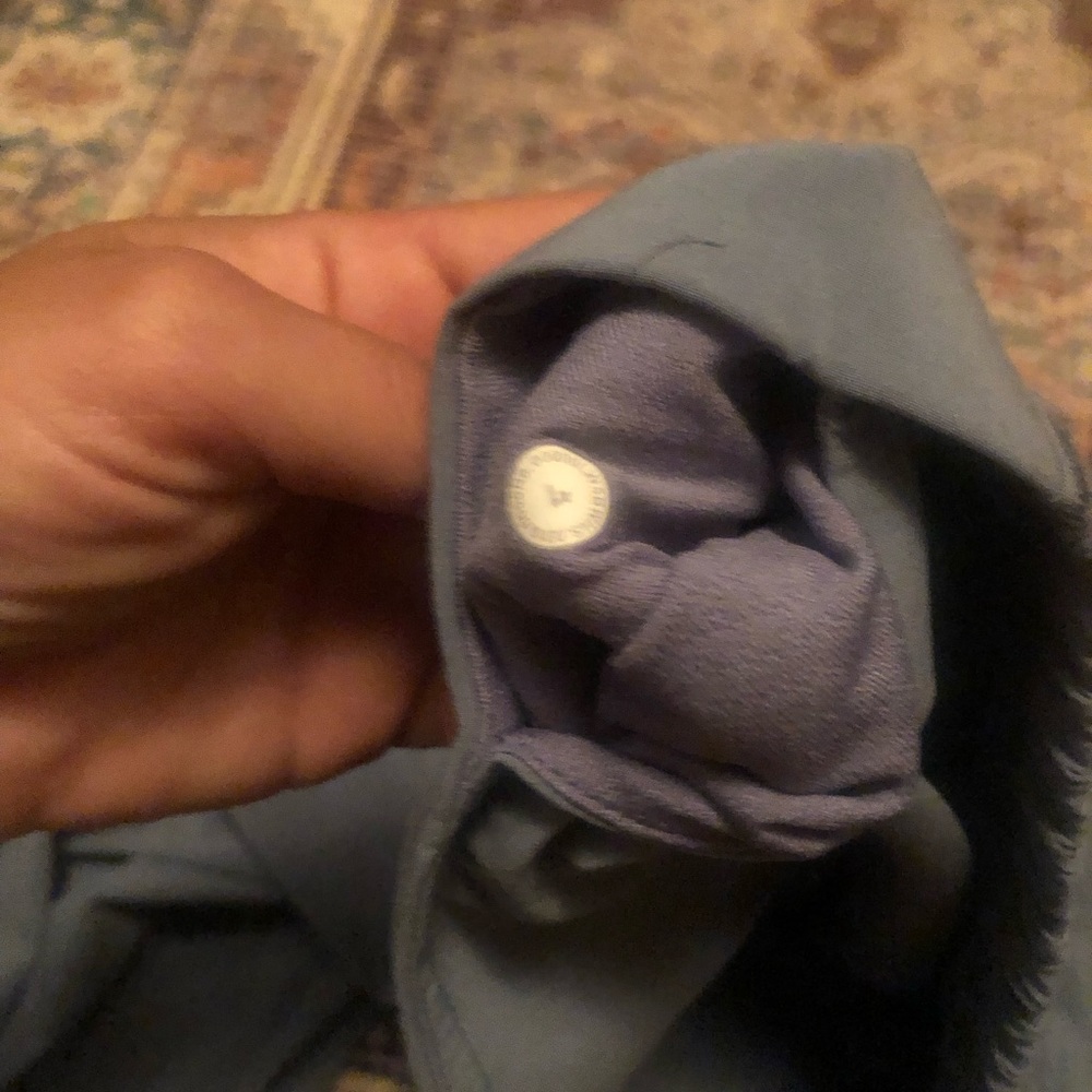 Lululemon joggers size 4